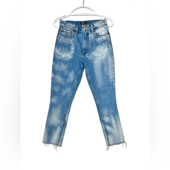 Abercrombie & Fitch High Rise Mom Ankle Jean, Acid Wash with Frayed Hem, 0R (25) - Picture 3 of 14
